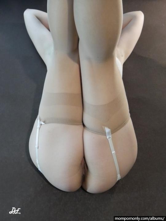 Sexy mom's nylon stockings n°36