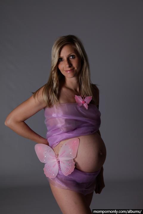 Sexy pregnant mom photos n°4